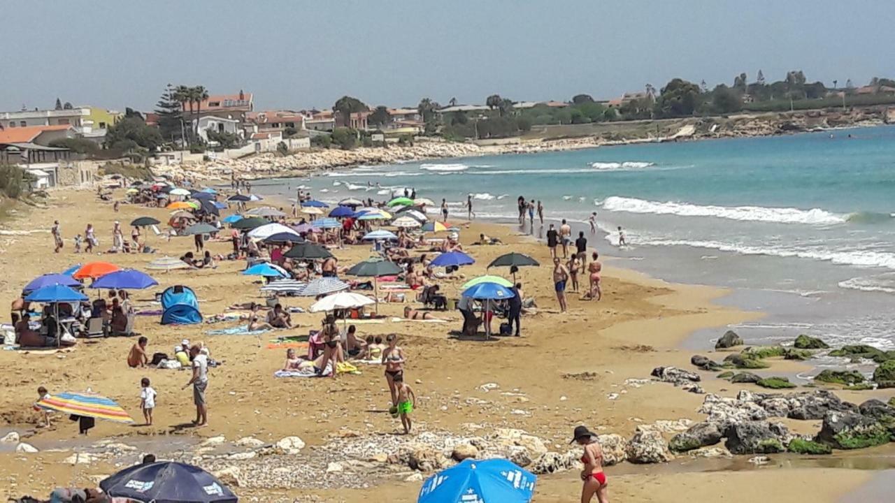 أفولا "Suliscenti" Dimora Siciliana B&B المظهر الخارجي الصورة
